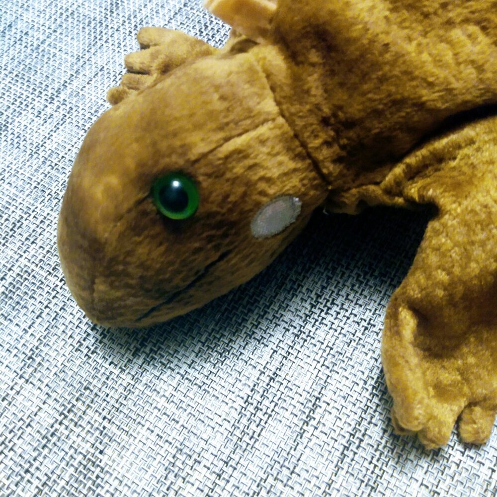Plush Caltoy stuffed brown iguana lizard hand puppet